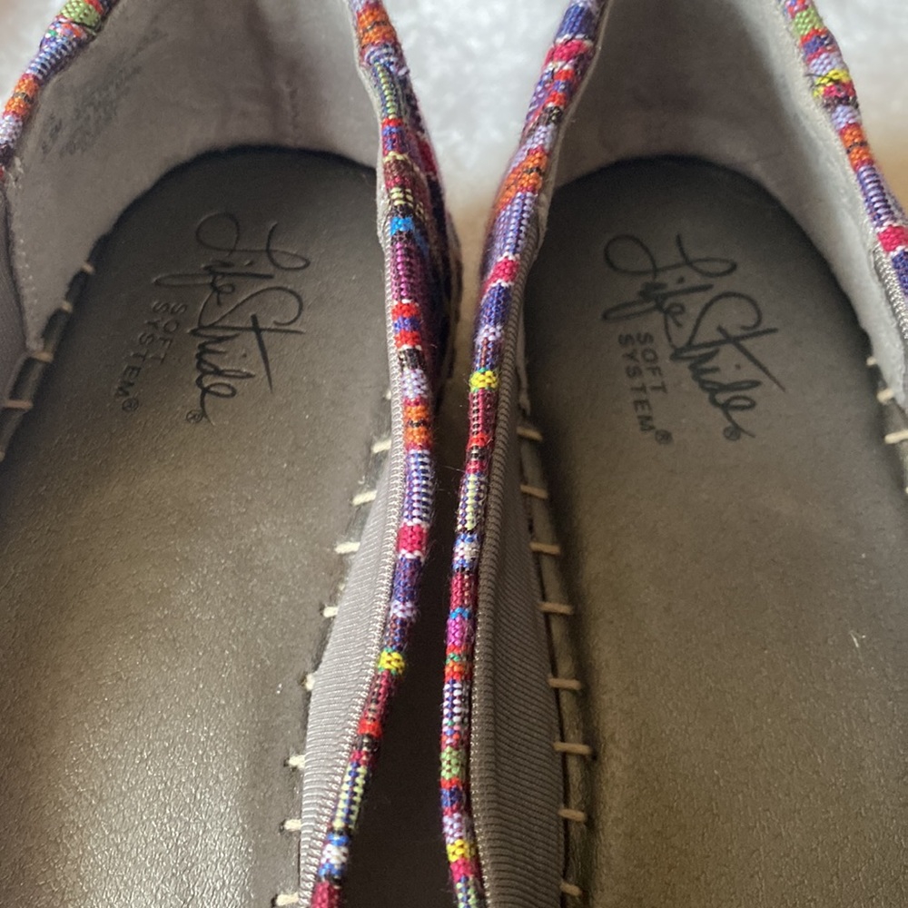 LifeStride espadrilles with 1” wedge / multi-colored - Size 8.5 - Picture 7 of 16